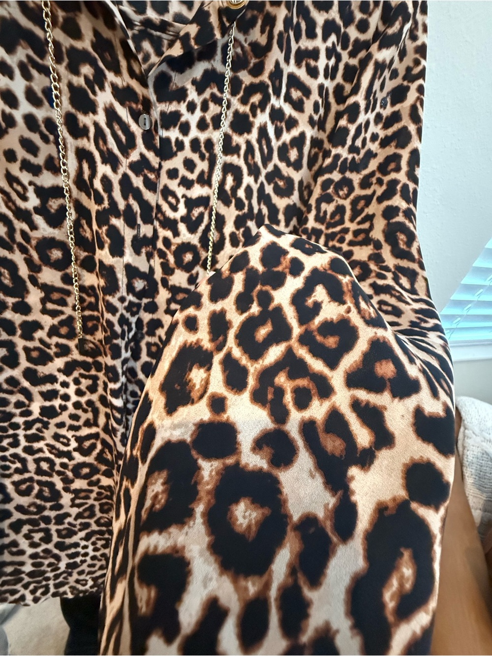 BOLD elements Leopard-Print Button-Front Jacket with Gold Chain Detail - Picture 3 of 4